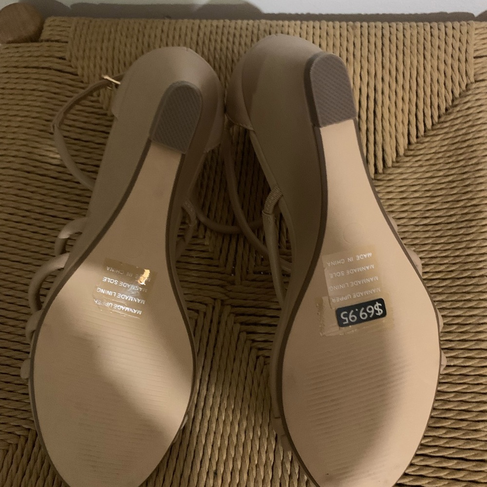 NOVO wedge strappy sand le nude size 7 - Picture 6 of 7